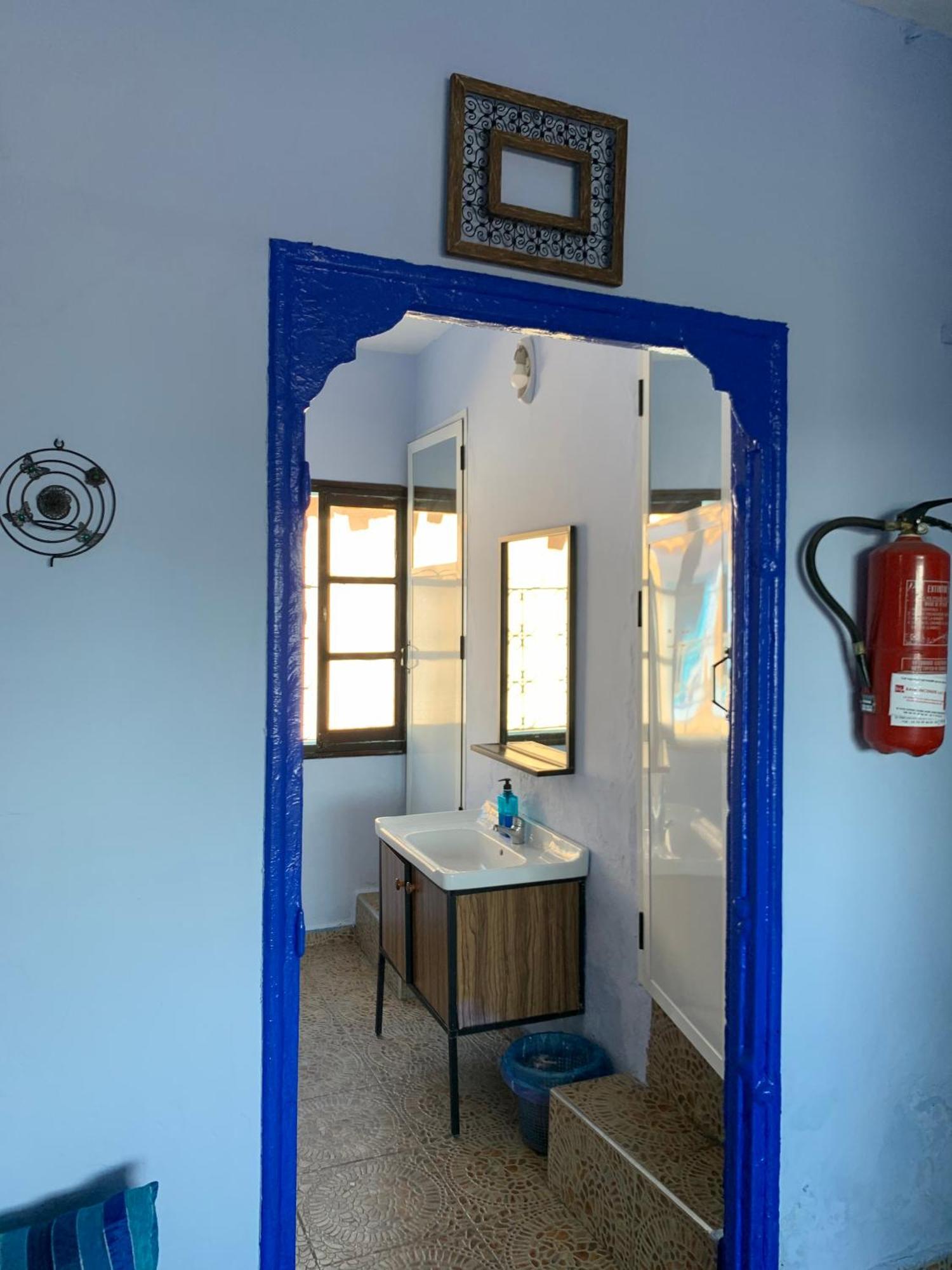Dar Besmellah Hotel Чефчауен Екстериор снимка